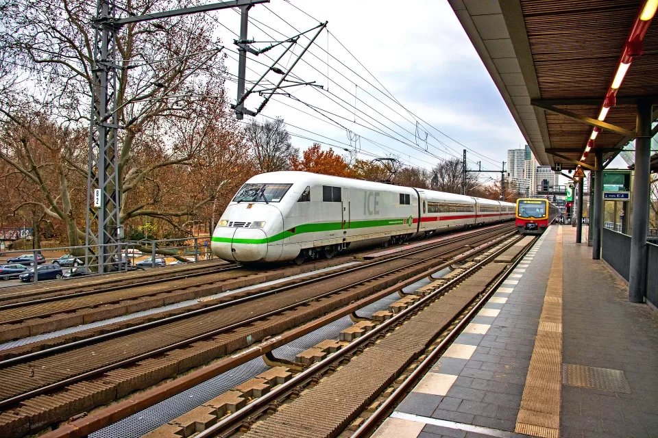Train platform